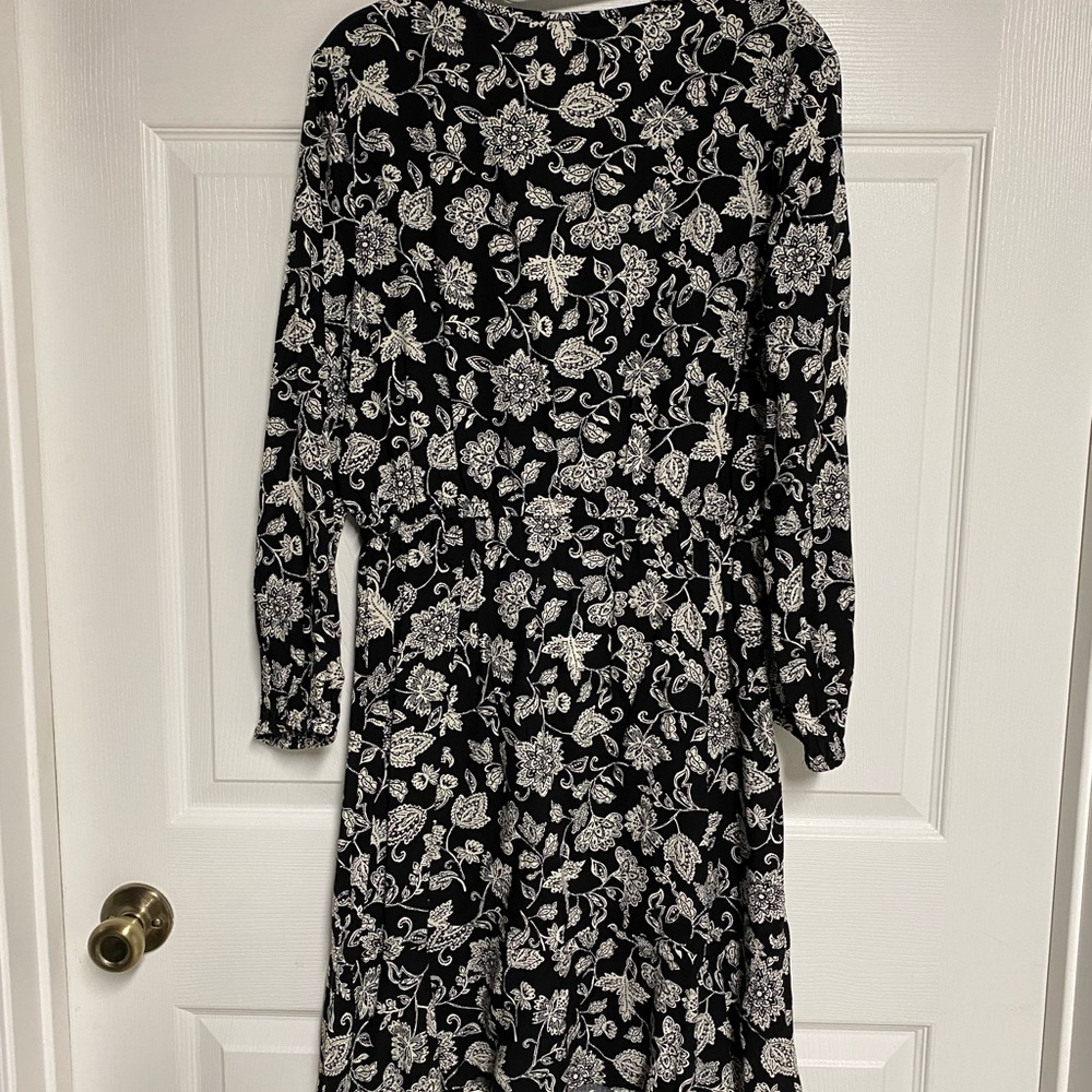 NWT Old Navy Dress Size Medium - Picture 6 of 7